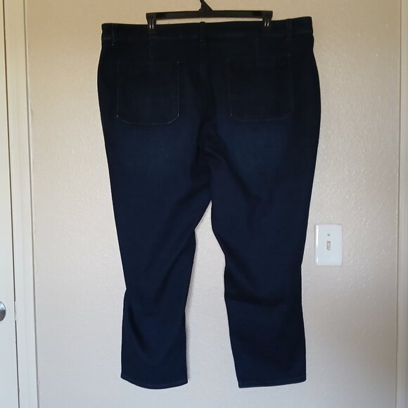 Terra & Sky Women's 24W Plus Size Chop Pocket Straight Leg Jeans - Picture 5 of 8